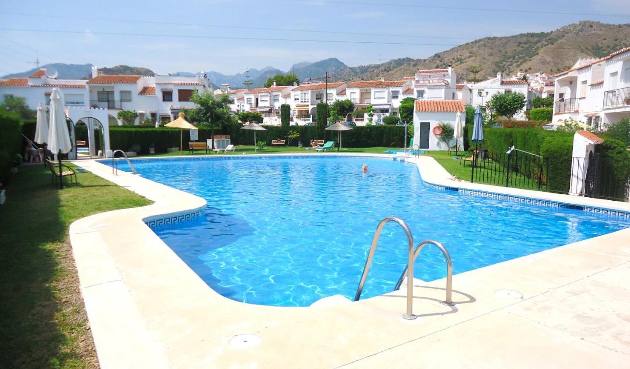 Peperent Casa Pino Villa Nerja Bagian luar foto