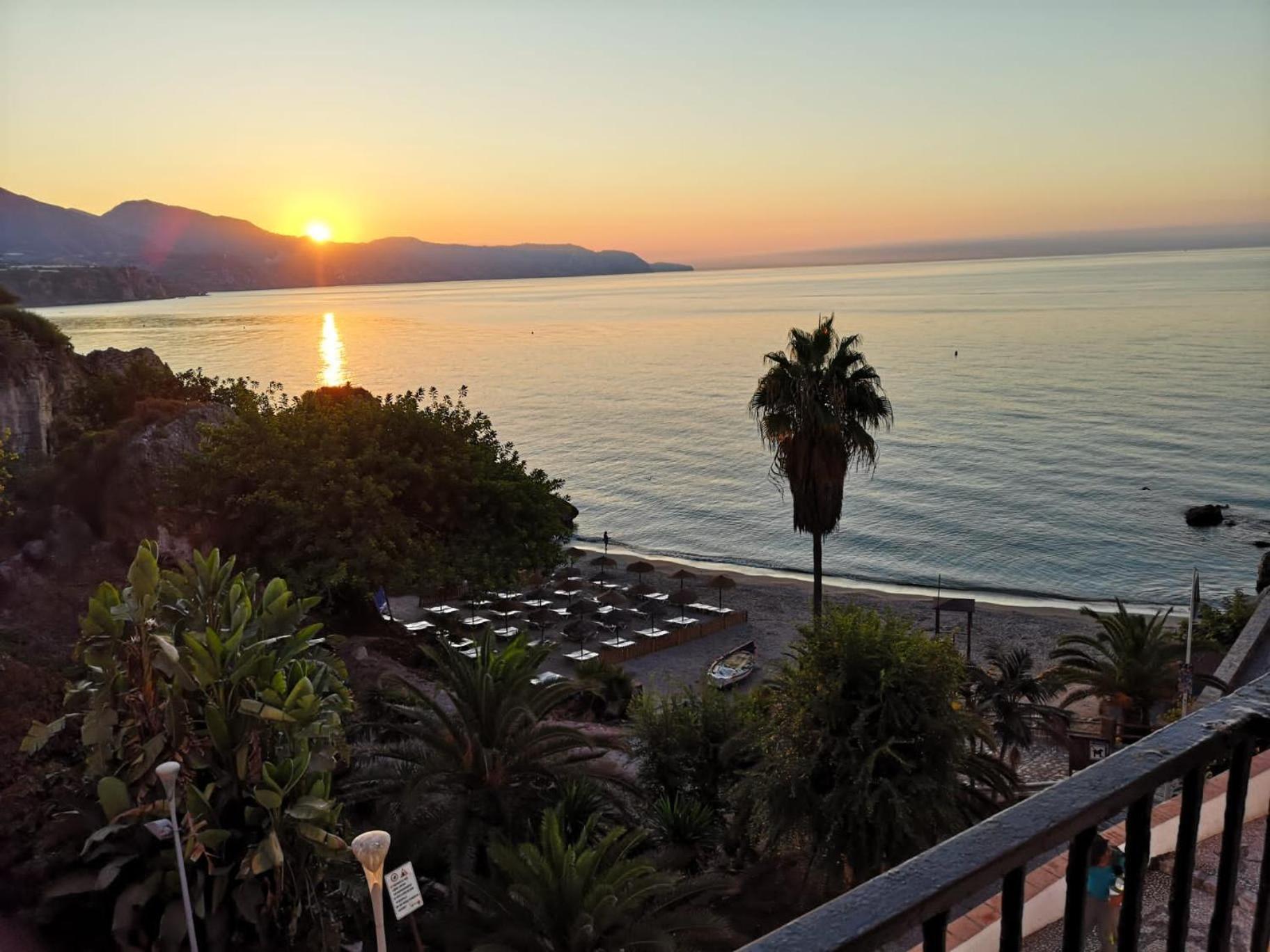 Peperent Casa Pino Villa Nerja Bagian luar foto
